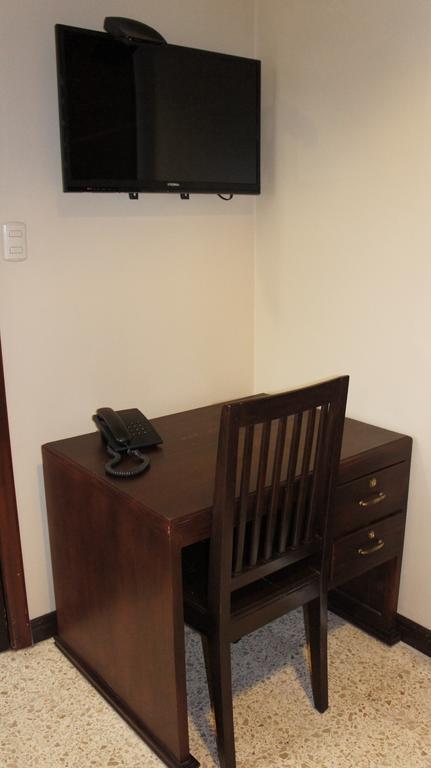 Urdesa Suites Hotel Guayaquil Buitenkant foto