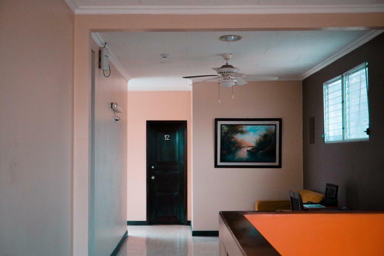 Urdesa Suites Hotel Guayaquil Buitenkant foto